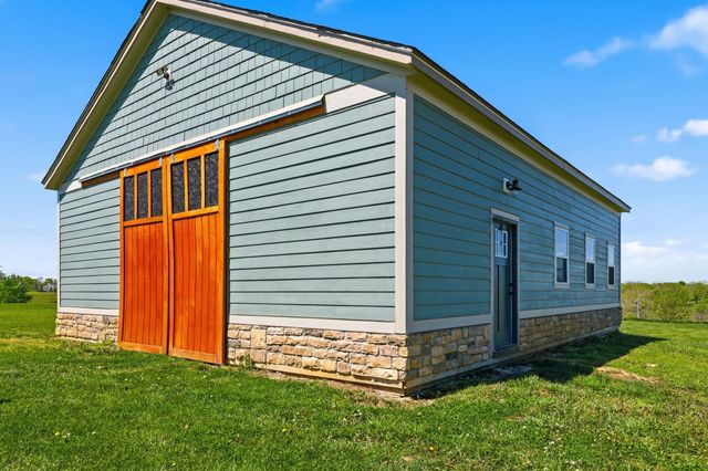 100 Collins Risk Road, Georgetown, KY 40324