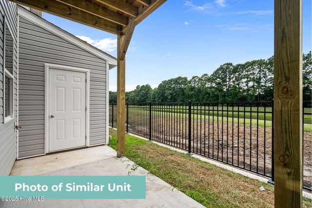 219 Sandy Cove Lane, Sneads Ferry, NC 28460