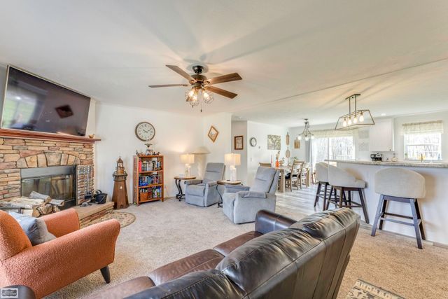 9559 Arnold Drive, Ira, MI 48023