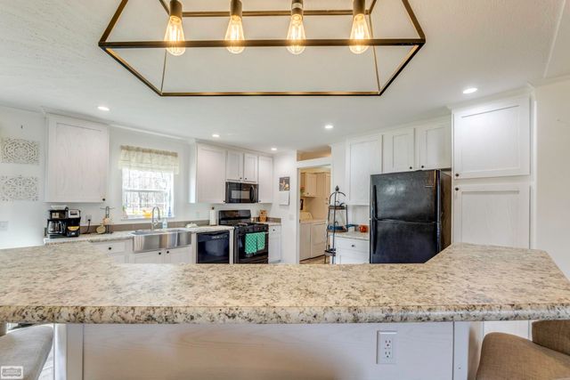9559 Arnold Drive, Ira, MI 48023