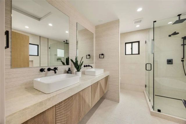 2316 N Parish Place, Burbank, CA 91504