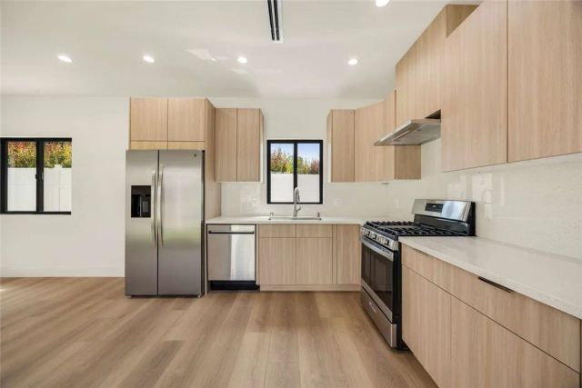 2316 N Parish Place, Burbank, CA 91504