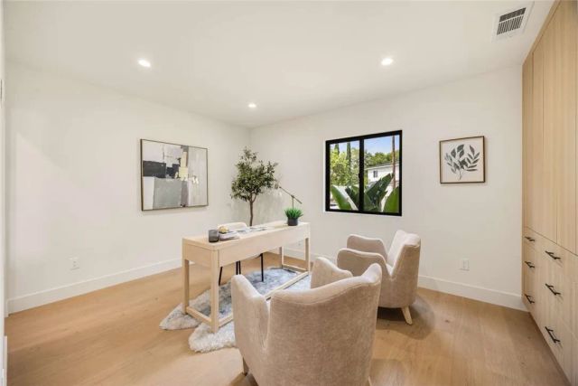 2316 N Parish Place, Burbank, CA 91504