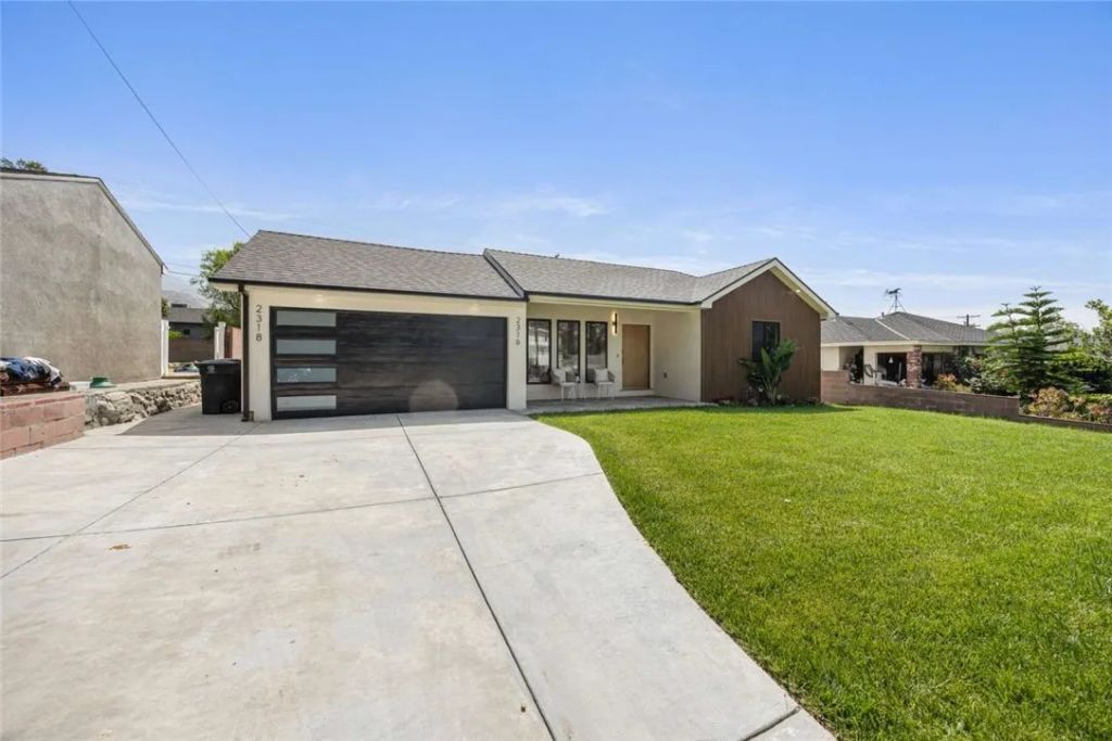 2316 N Parish Place, Burbank, CA 91504