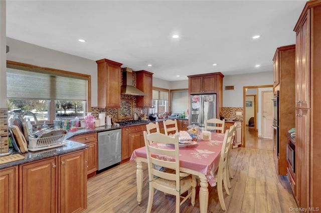 140 Long Drive, Hempstead, NY 11550