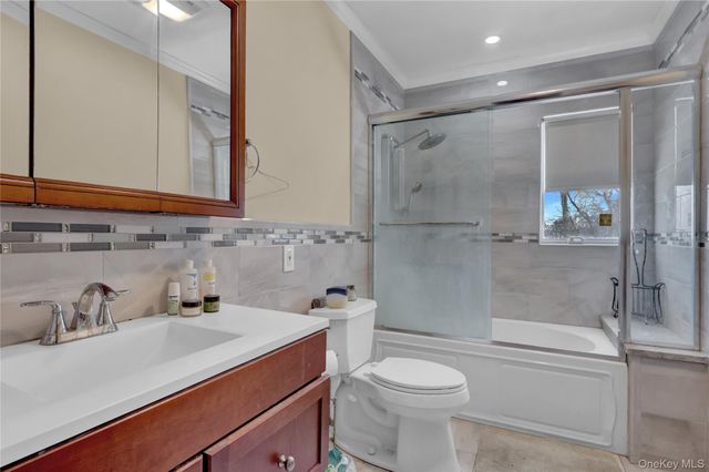 140 Long Drive, Hempstead, NY 11550