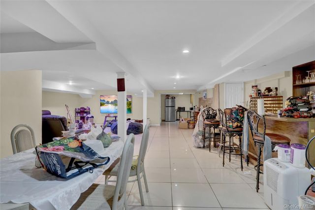 140 Long Drive, Hempstead, NY 11550