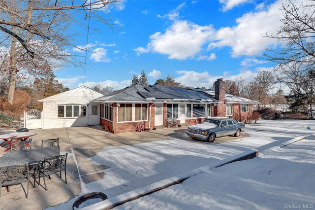 140 Long Drive, Hempstead, NY 11550