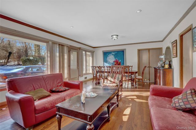 140 Long Drive, Hempstead, NY 11550