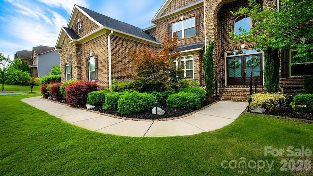 16032 Loch Raven Road, Huntersville, NC 28078