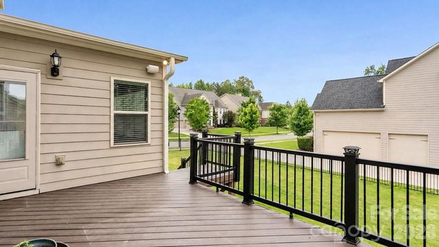 16032 Loch Raven Road, Huntersville, NC 28078