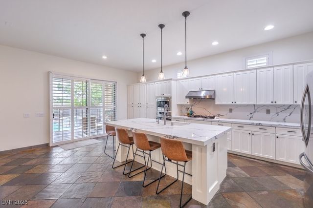 11 Stonemark Drive, Henderson, NV 89052