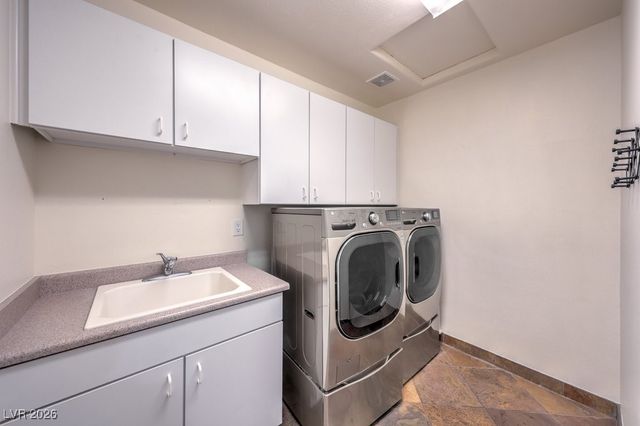 11 Stonemark Drive, Henderson, NV 89052