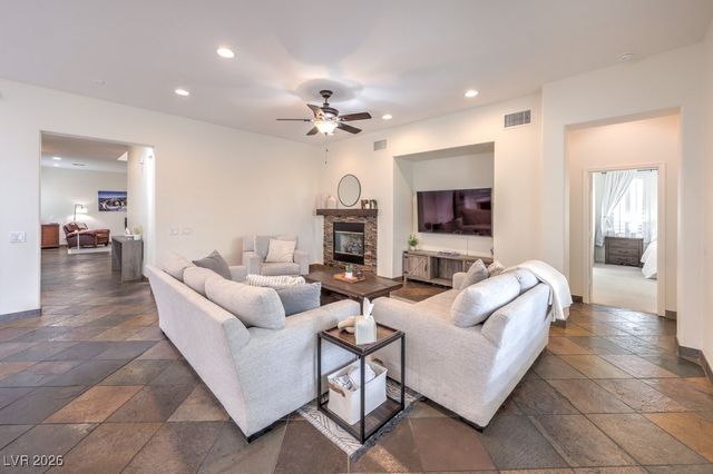 11 Stonemark Drive, Henderson, NV 89052