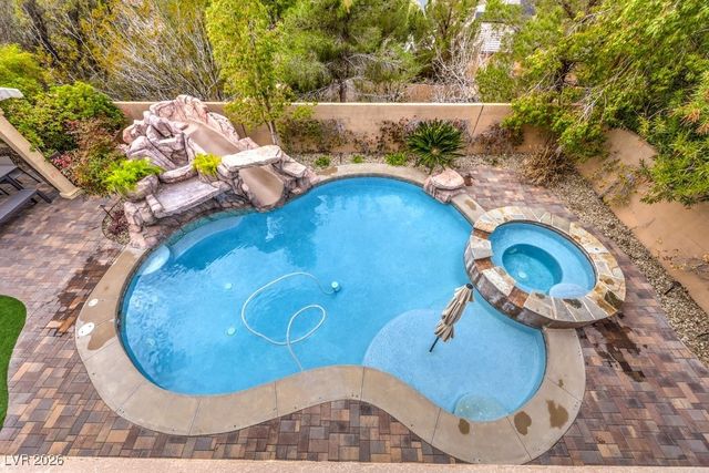 11 Stonemark Drive, Henderson, NV 89052