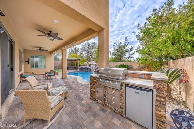 11 Stonemark Drive, Henderson, NV 89052