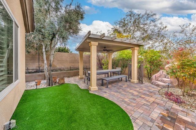 11 Stonemark Drive, Henderson, NV 89052