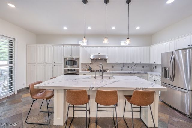 11 Stonemark Drive, Henderson, NV 89052