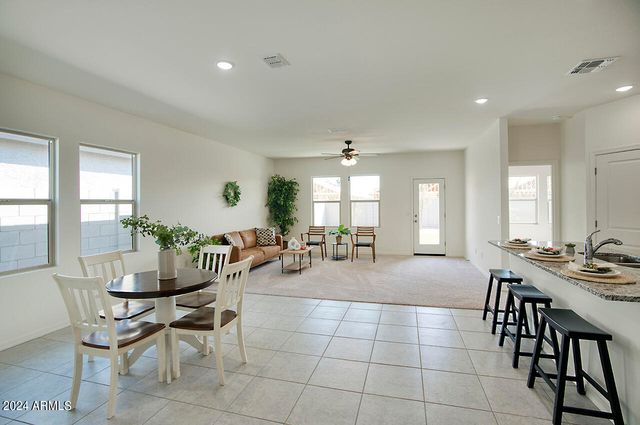 1906 E Harness Lane, San Tan Valley, AZ 85140