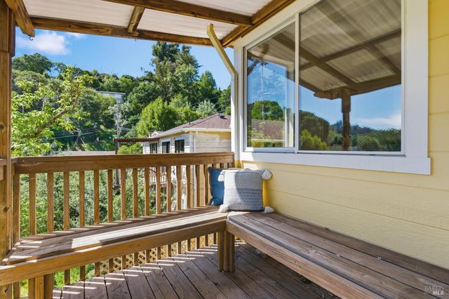 178 Reservoir Rd, San Rafael, CA 94901