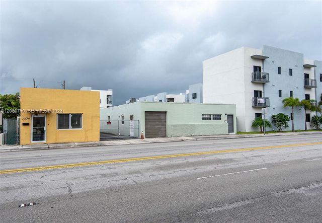 2250 Palm Avenue, Hialeah, FL 33010