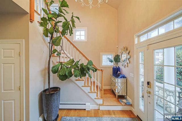 130 Irving Street, Leonia, NJ 07605