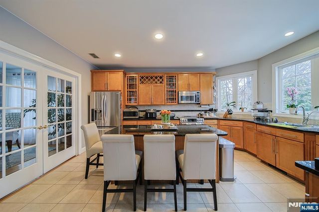 130 Irving Street, Leonia, NJ 07605