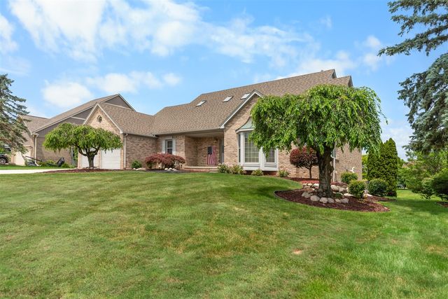 37120 Turnburry Drive, Livonia, MI 48152