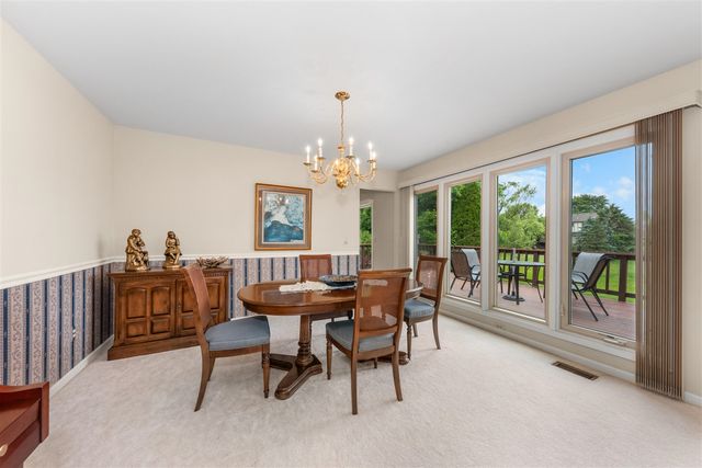 37120 Turnburry Drive, Livonia, MI 48152