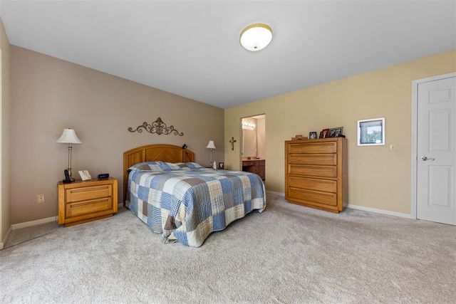 37120 Turnburry Drive, Livonia, MI 48152