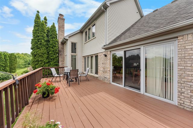 37120 Turnburry Drive, Livonia, MI 48152