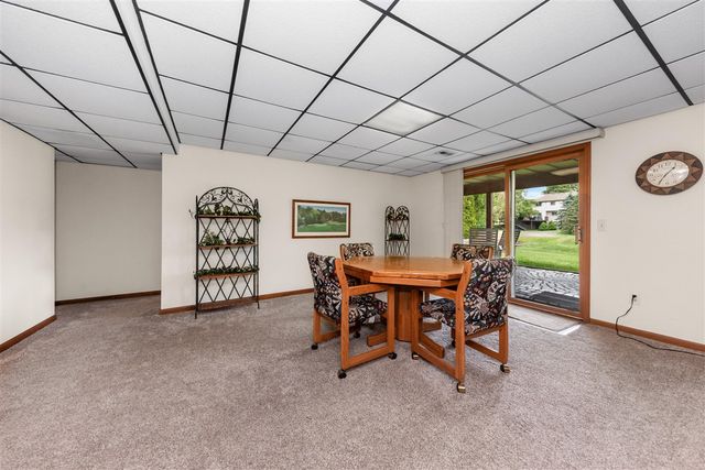 37120 Turnburry Drive, Livonia, MI 48152