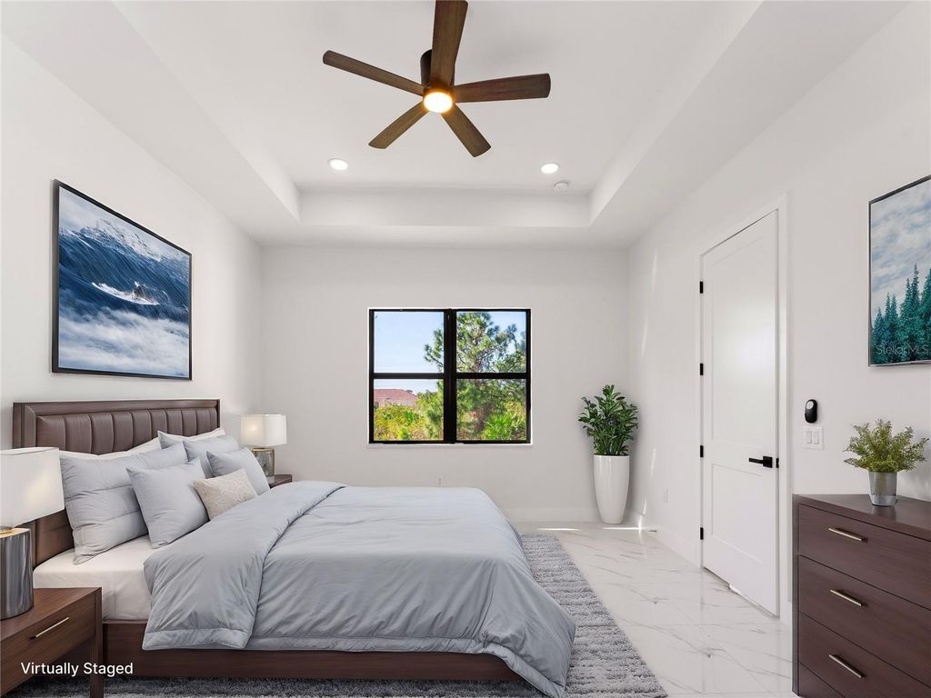 Image 8 of property listing at 2220 NE 9TH PLACE, Cape Coral, FL 33909