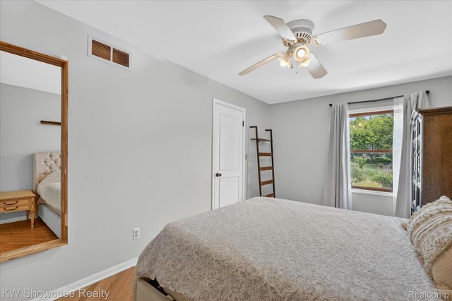 173 Pickford Street, Novi, MI 48377