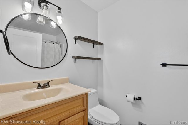 173 Pickford Street, Novi, MI 48377