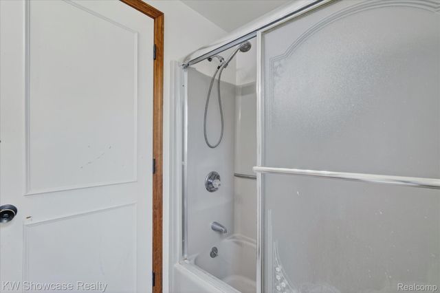 173 Pickford Street, Novi, MI 48377