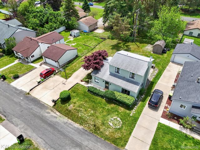 173 Pickford Street, Novi, MI 48377