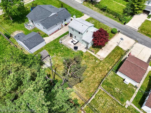173 Pickford Street, Novi, MI 48377