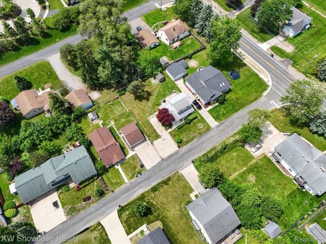 173 Pickford Street, Novi, MI 48377