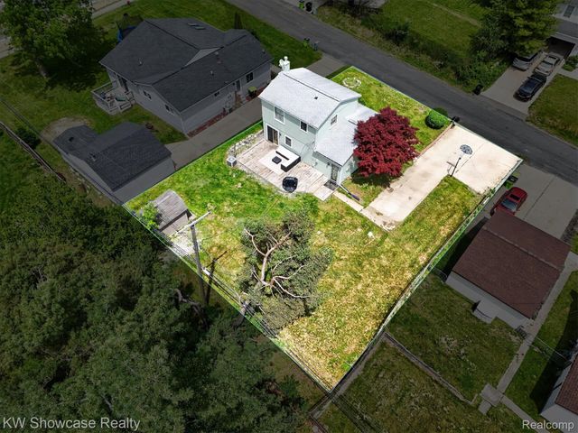 173 Pickford Street, Novi, MI 48377
