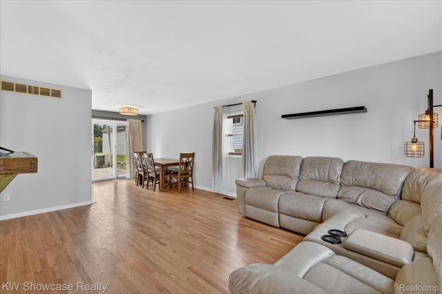 173 Pickford Street, Novi, MI 48377