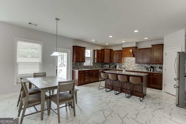 6438 Hickory Branch Drive, Hoschton, GA 30548