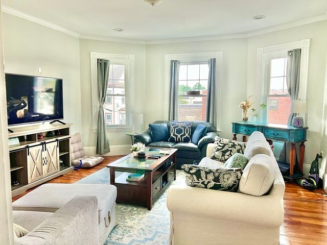 812 Moody 2, Waltham, MA 02453