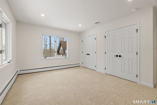 7 Canterbury Lane, Monroe, CT 06468