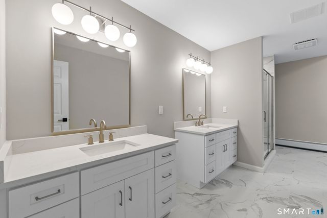 7 Canterbury Lane, Monroe, CT 06468