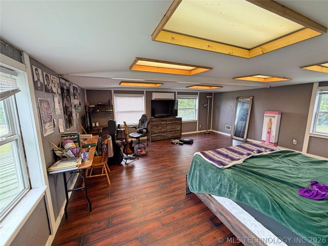 2670 Indian Hills Road, Ardmore, OK 73401