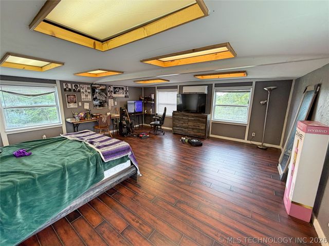 2670 Indian Hills Road, Ardmore, OK 73401