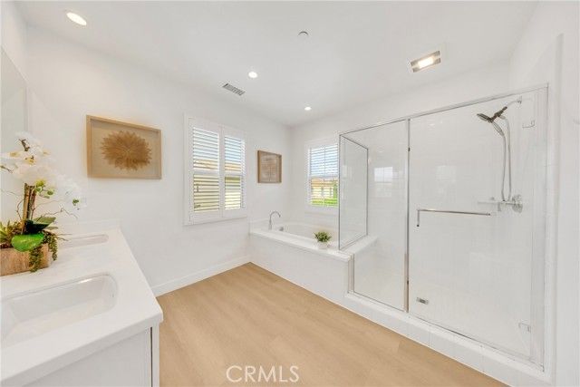 182 Frontier, Irvine, CA 92620