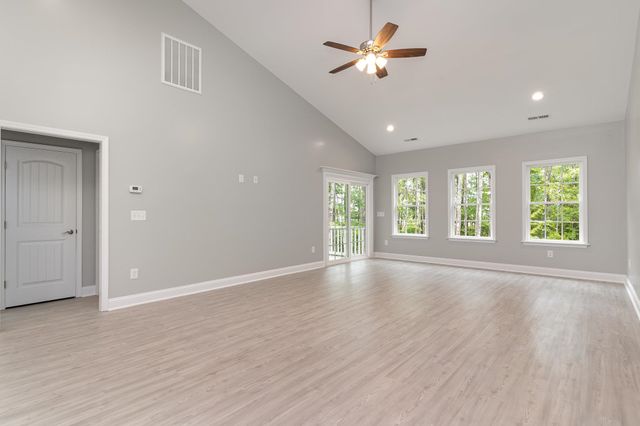 634 Goretown Loop, Loris, SC 29569