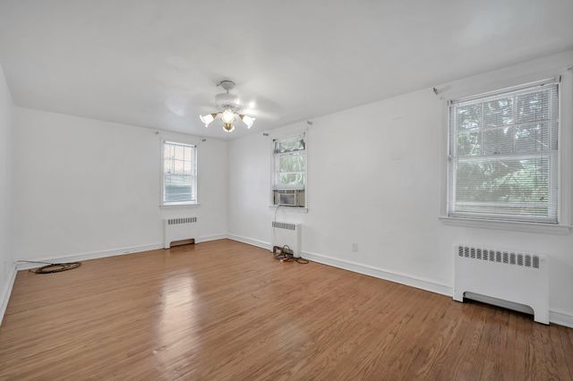 9505 HILSPACH ST, Philadelphia, PA 19115